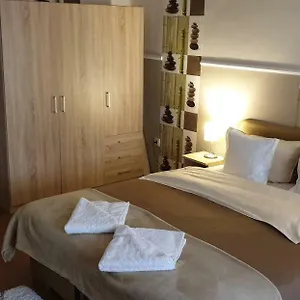  Apartament Jokai Family Apartman